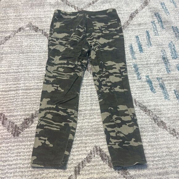 Ashley Mason Camouflage Jean 31 - Picture 2 of 5